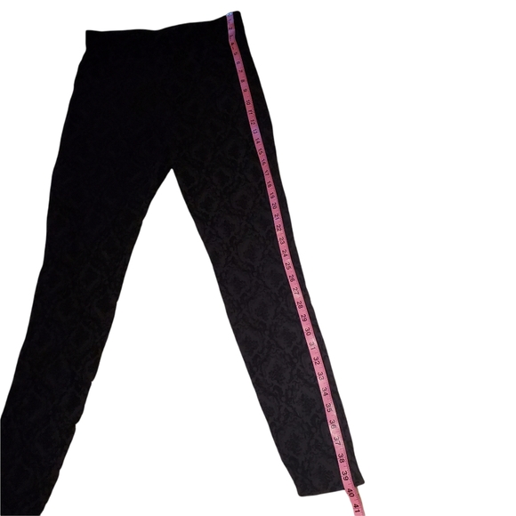 Merona Dressy black leggings with flocking size M - Picture 4 of 9